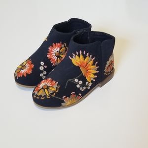 Zara Baby Booties 22
